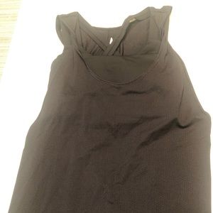 Lululemon black size 4 2in1 tank